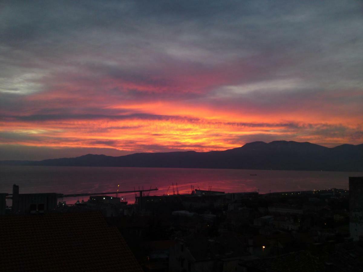 Apartment Belvedere With Seaview Рийека Екстериор снимка